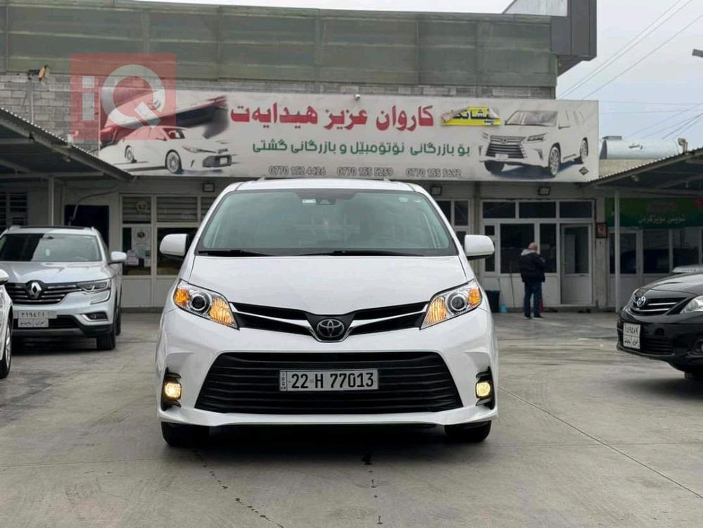 تويوتا سيينا